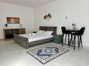 Cozy private room in Jumeirah villa near the Beach
